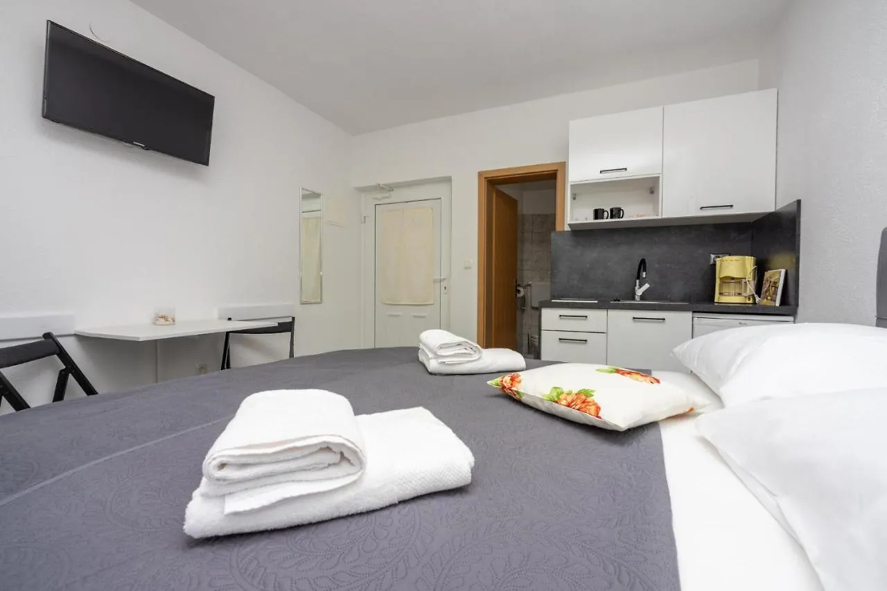 Ella Dramalj Apartment Croatia